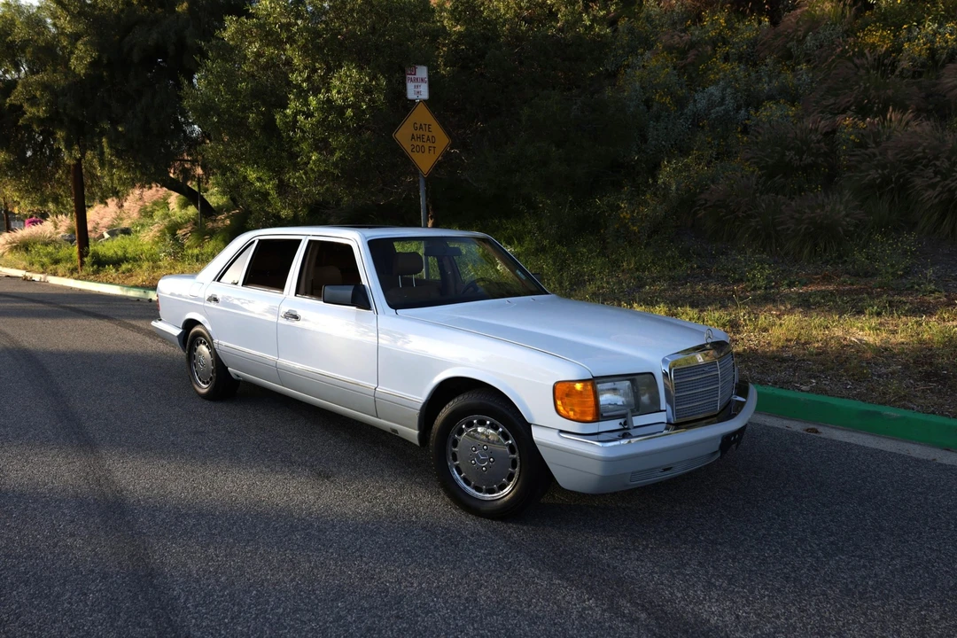 1990 Mercedes-Benz W126 S-Class Sedan - Image 7 of 31