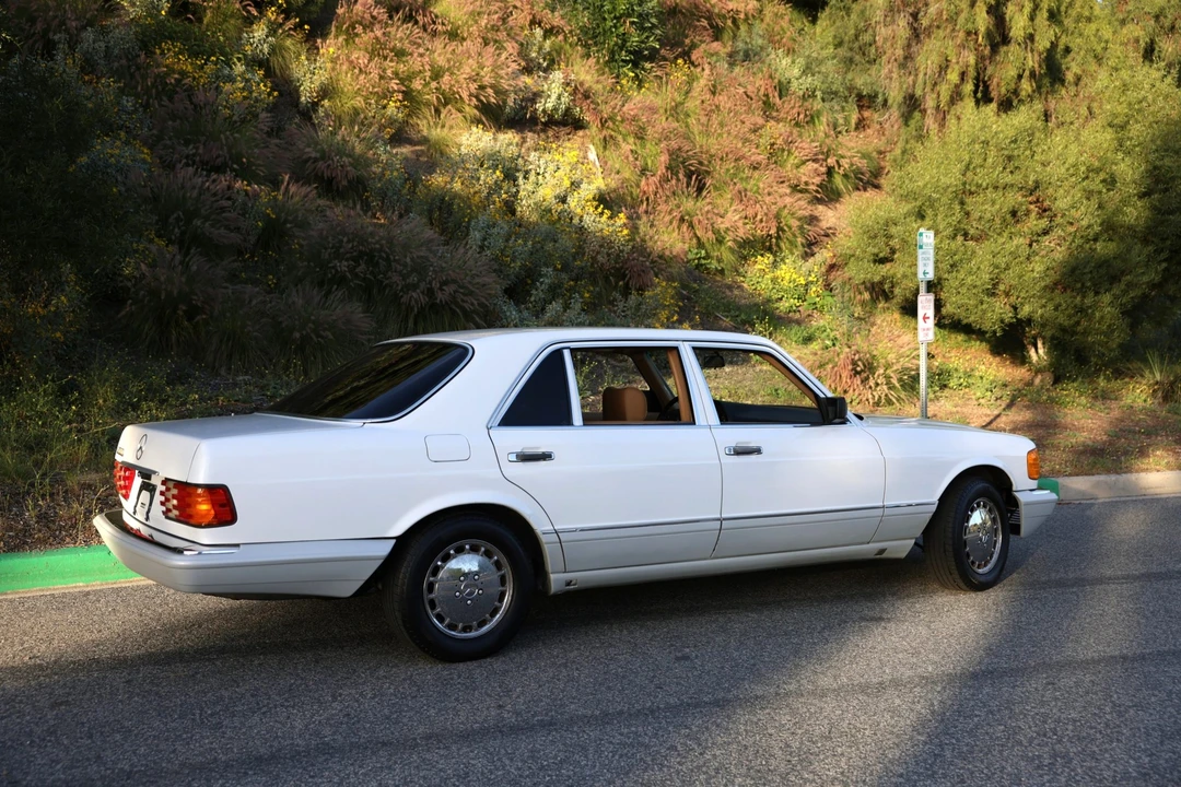 1990 Mercedes-Benz W126 S-Class Sedan - Image 15 of 31