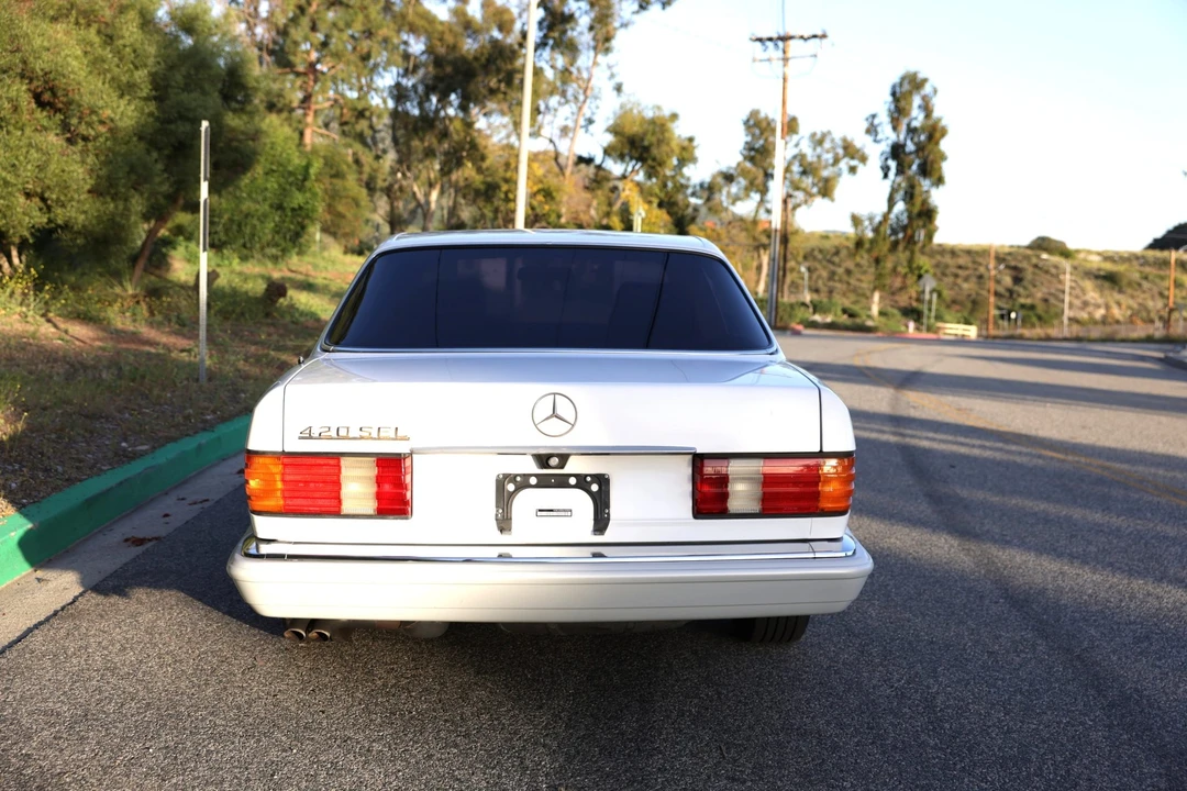 1990 Mercedes-Benz W126 S-Class Sedan - Image 22 of 31