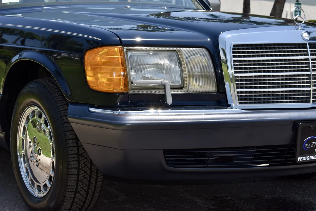 1990 Mercedes-Benz W126 S-Class Sedan - Image 28 of 31
