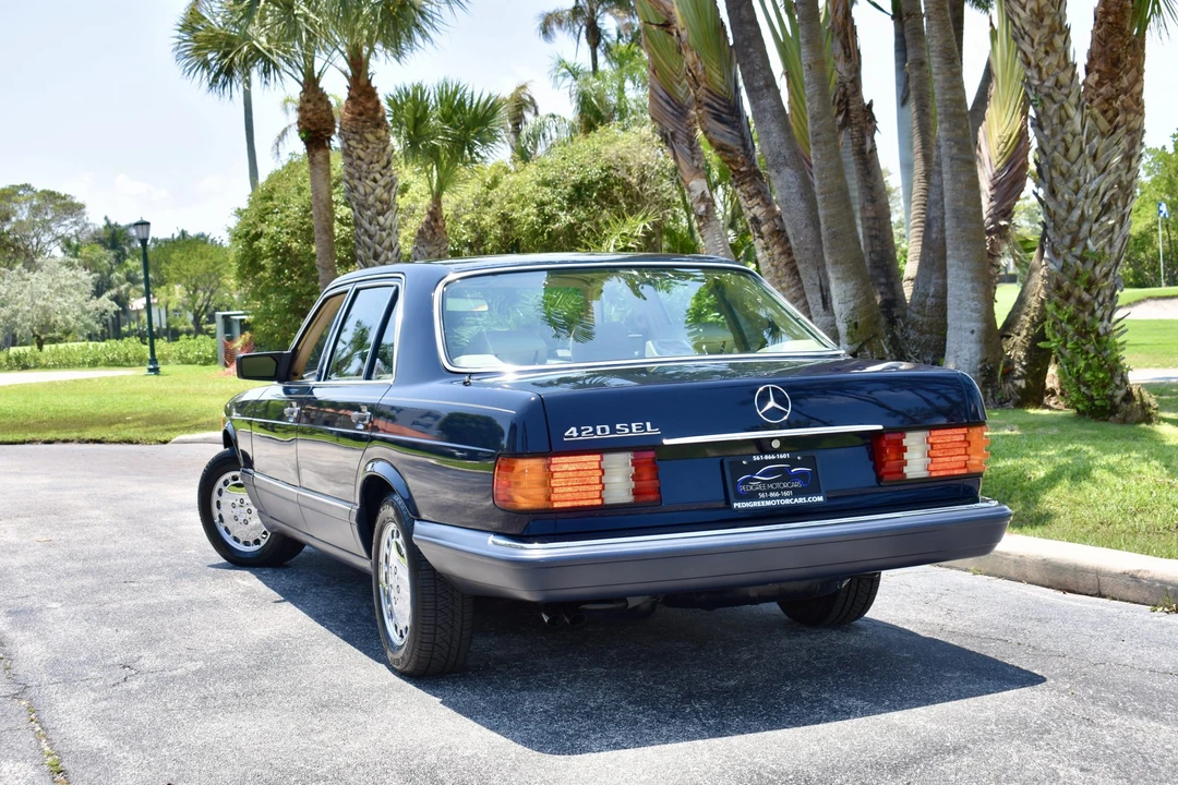 1990 Mercedes-Benz W126 S-Class Sedan - Image 12 of 31