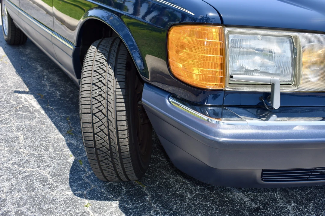 1990 Mercedes-Benz W126 S-Class Sedan - Image 27 of 31