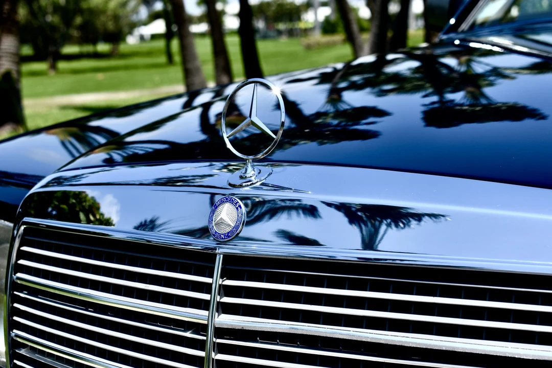 1990 Mercedes-Benz W126 S-Class Sedan - Image 25 of 31