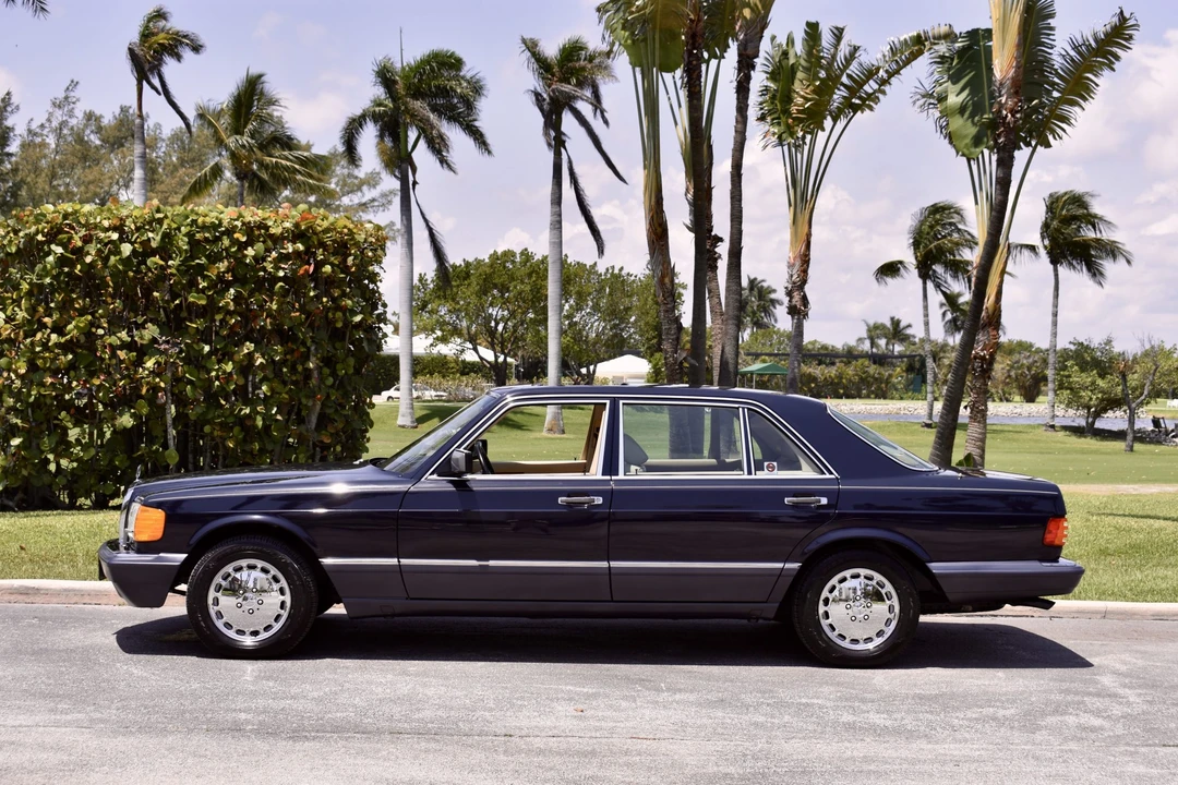 1990 Mercedes-Benz W126 S-Class Sedan - Image 8 of 31