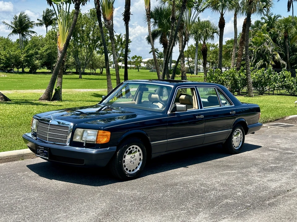 1990 Mercedes-Benz W126 S-Class Sedan - Image 6 of 31