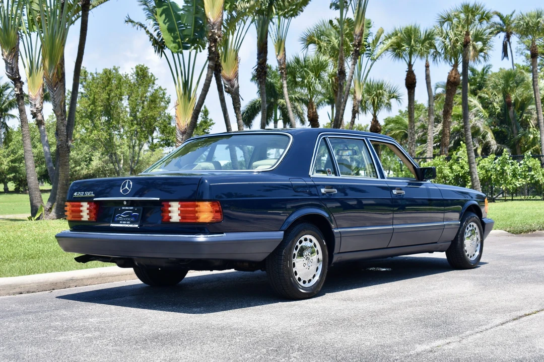 1990 Mercedes-Benz W126 S-Class Sedan - Image 20 of 31