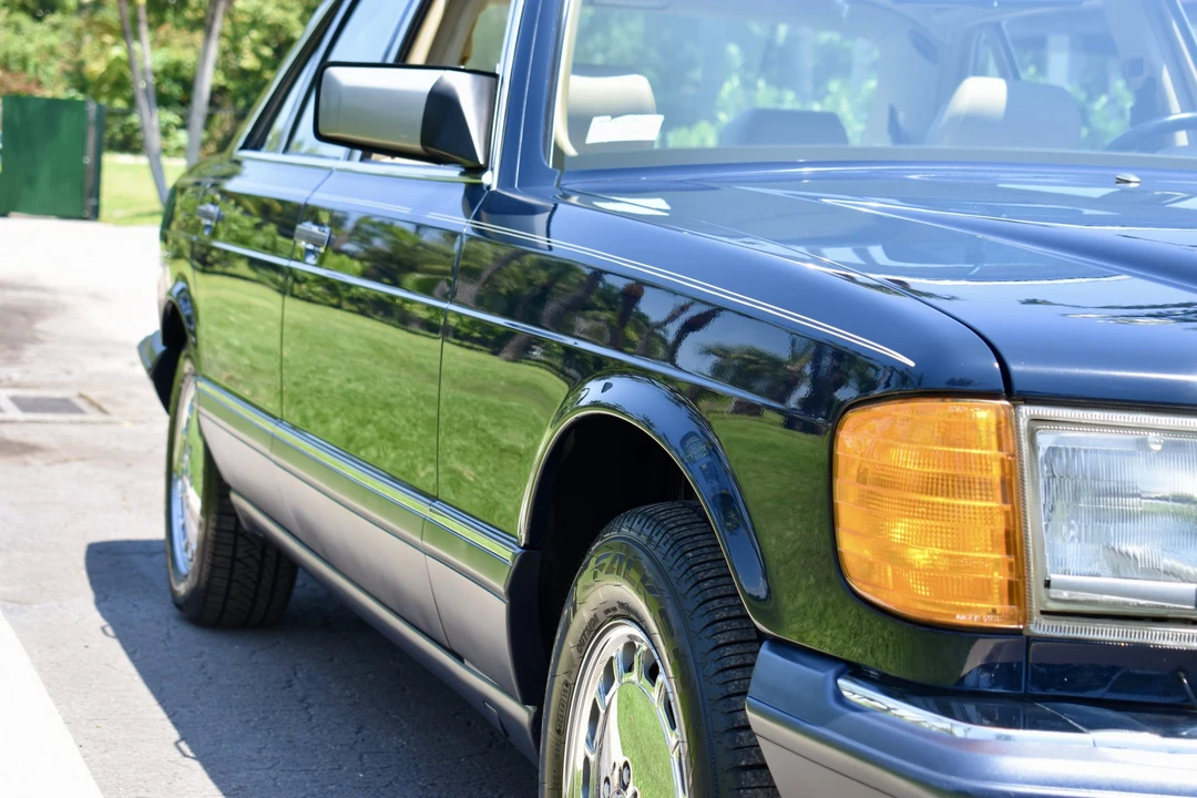 1990 Mercedes-Benz W126 S-Class Sedan - Image 26 of 31