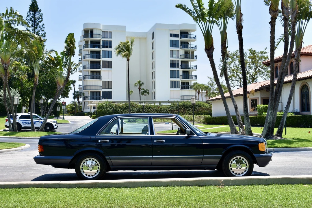 1990 Mercedes-Benz W126 S-Class Sedan - Image 14 of 31