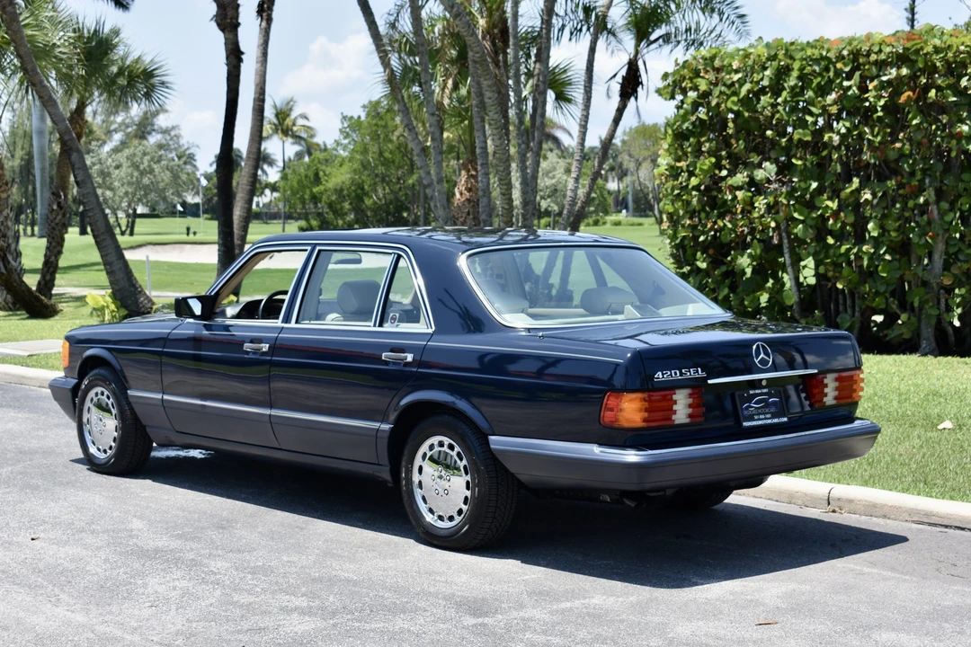 1990 Mercedes-Benz W126 S-Class Sedan - Image 9 of 31