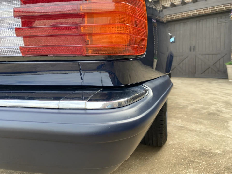 1990 Mercedes-Benz W126 S-Class Sedan - Image 28 of 31