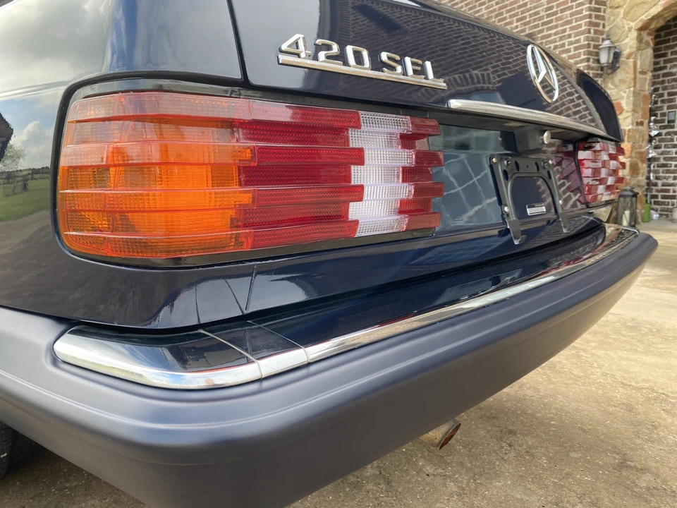 1990 Mercedes-Benz W126 S-Class Sedan - Image 24 of 31