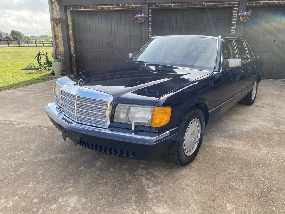 1990 Mercedes-Benz W126 S-Class Sedan - Image 9 of 31