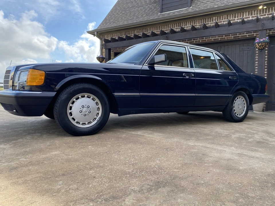 1990 Mercedes-Benz W126 S-Class Sedan - Image 13 of 31