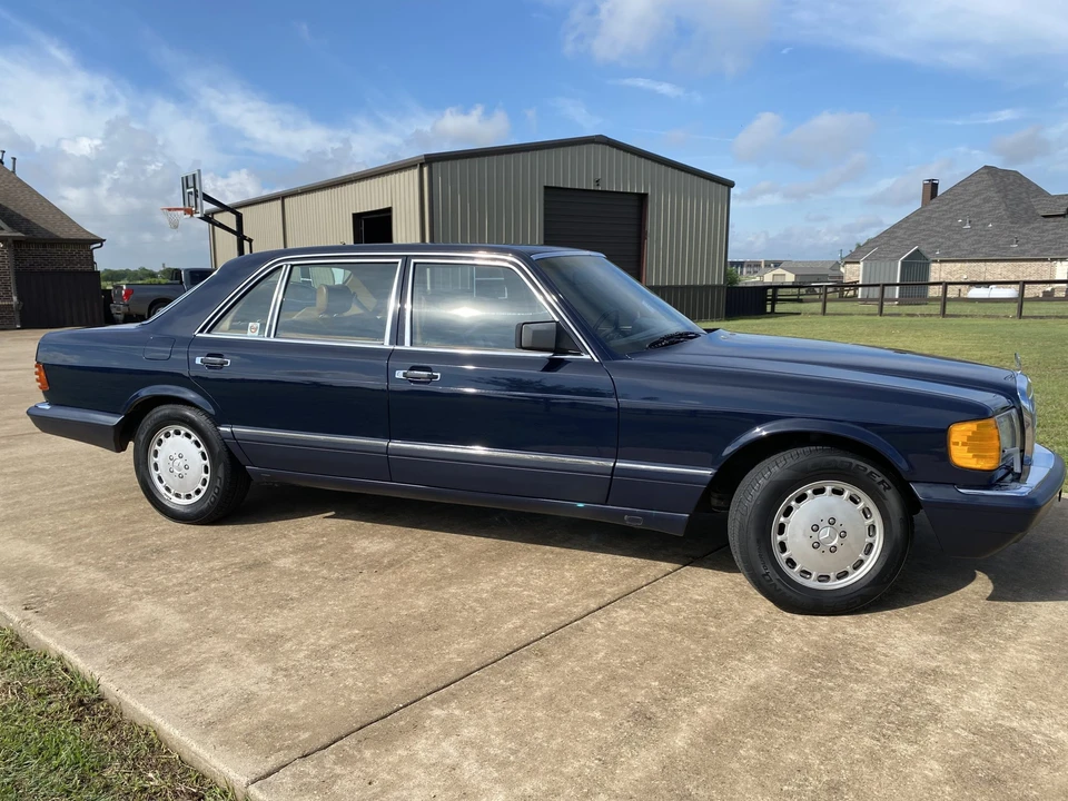 1990 Mercedes-Benz W126 S-Class Sedan - Image 19 of 31