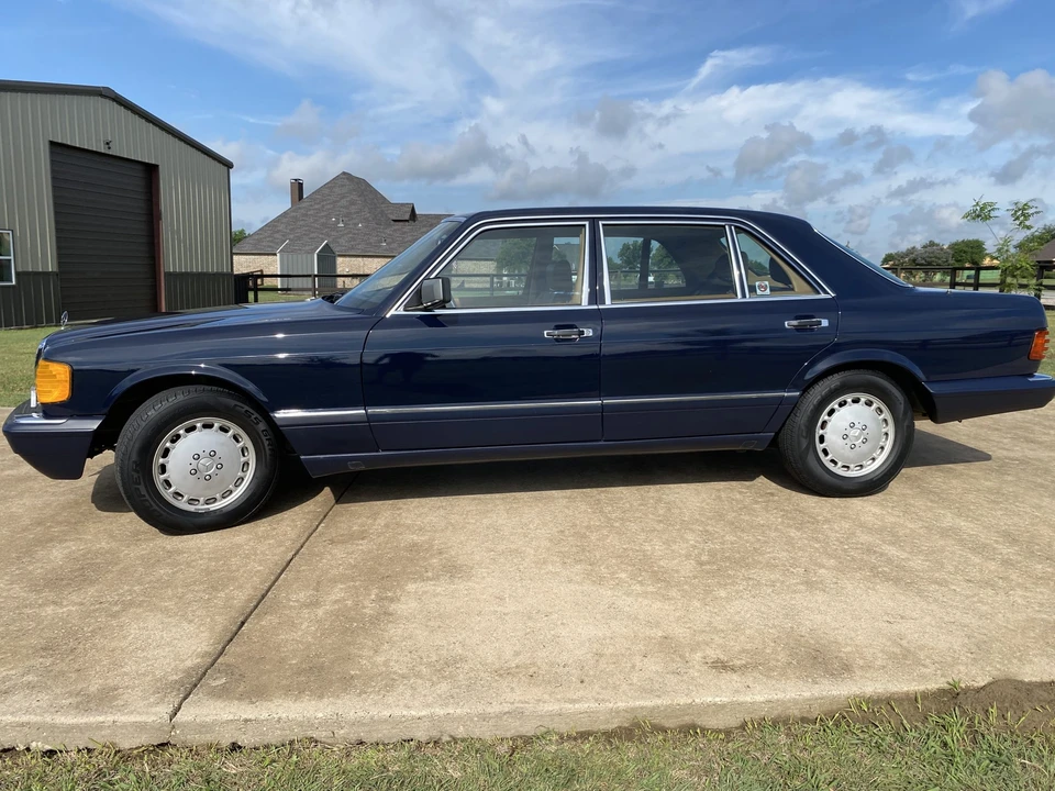 1990 Mercedes-Benz W126 S-Class Sedan - Image 14 of 31