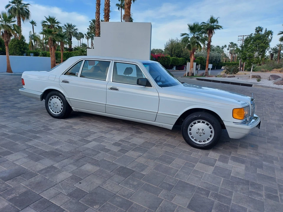 1990 Mercedes-Benz W126 S-Class Sedan - Image 5 of 31