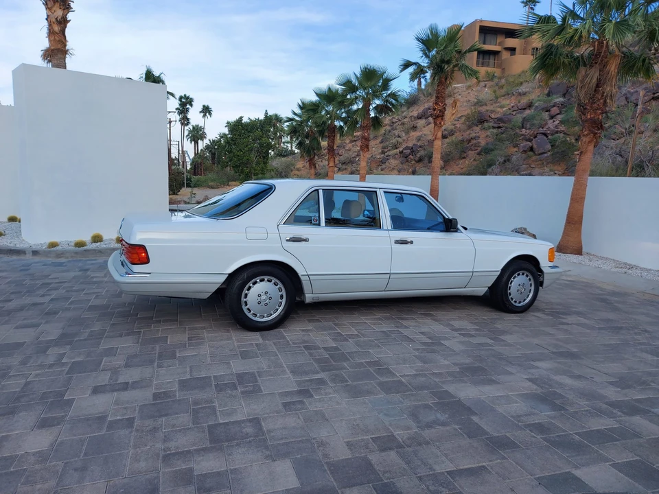 1990 Mercedes-Benz W126 S-Class Sedan - Image 7 of 31