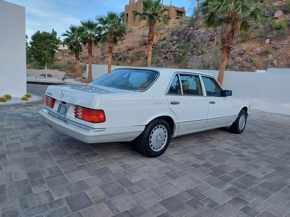 1990 Mercedes-Benz W126 S-Class Sedan - Image 8 of 31