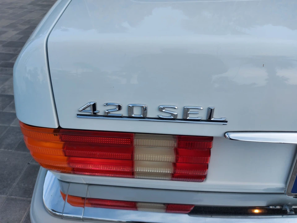 1990 Mercedes-Benz W126 S-Class Sedan - Image 17 of 31