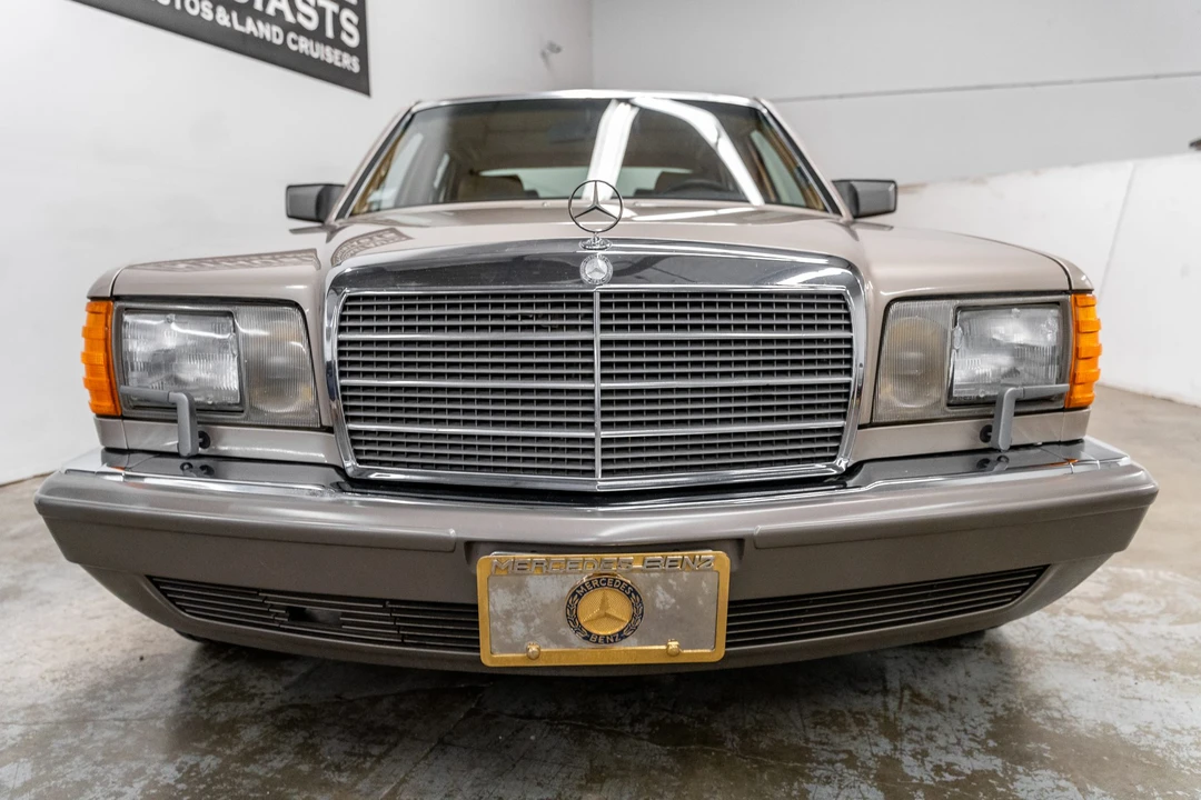 1990 Mercedes-Benz W126 S-Class Sedan - Image 10 of 31