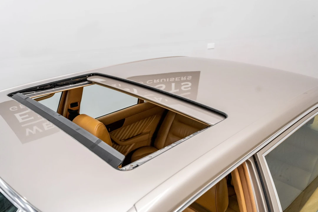 1990 Mercedes-Benz W126 S-Class Sedan - Image 17 of 31