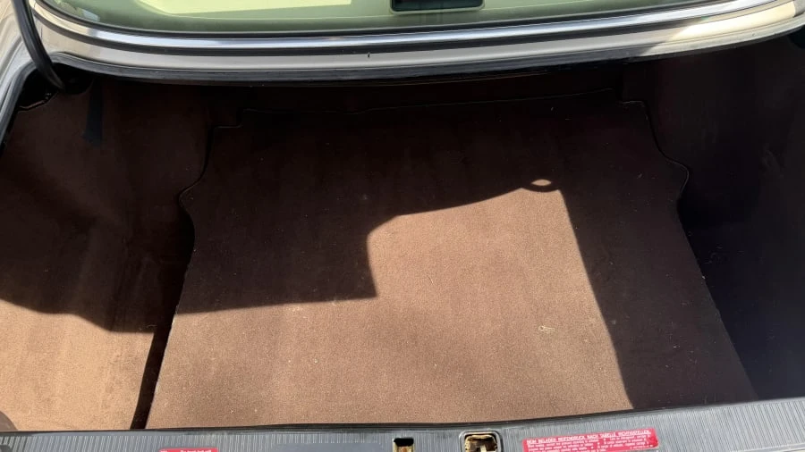1990 Mercedes-Benz W126 S-Class Sedan - Image 12 of 13