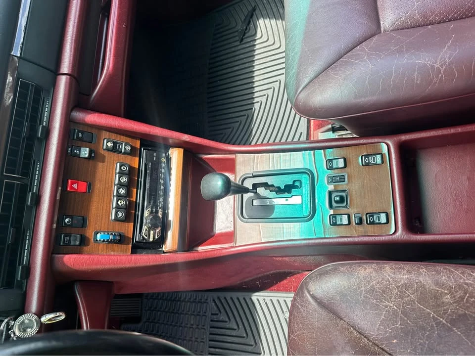 1990 Mercedes-Benz W126 S-Class Sedan - Image 10 of 16