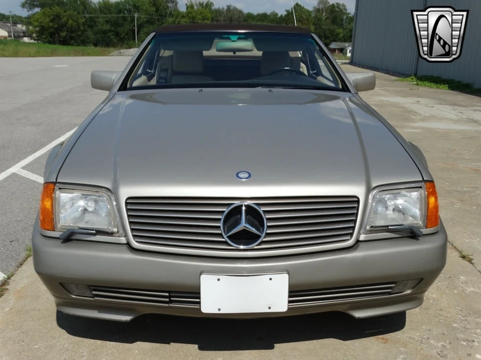 1990 Mercedes-Benz 500E & E500 - Image 3 of 12