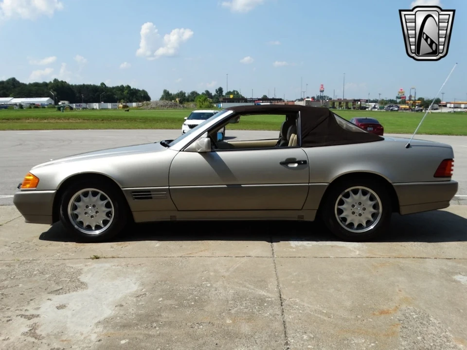1990 Mercedes-Benz 500E & E500 - Image 5 of 12
