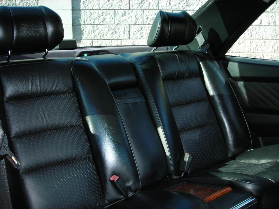 1990 Mercedes-Benz C126 S-Class Coupe - Image 10 of 16