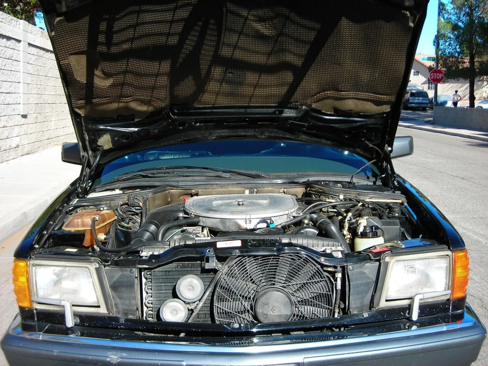 1990 Mercedes-Benz C126 S-Class Coupe - Image 16 of 16