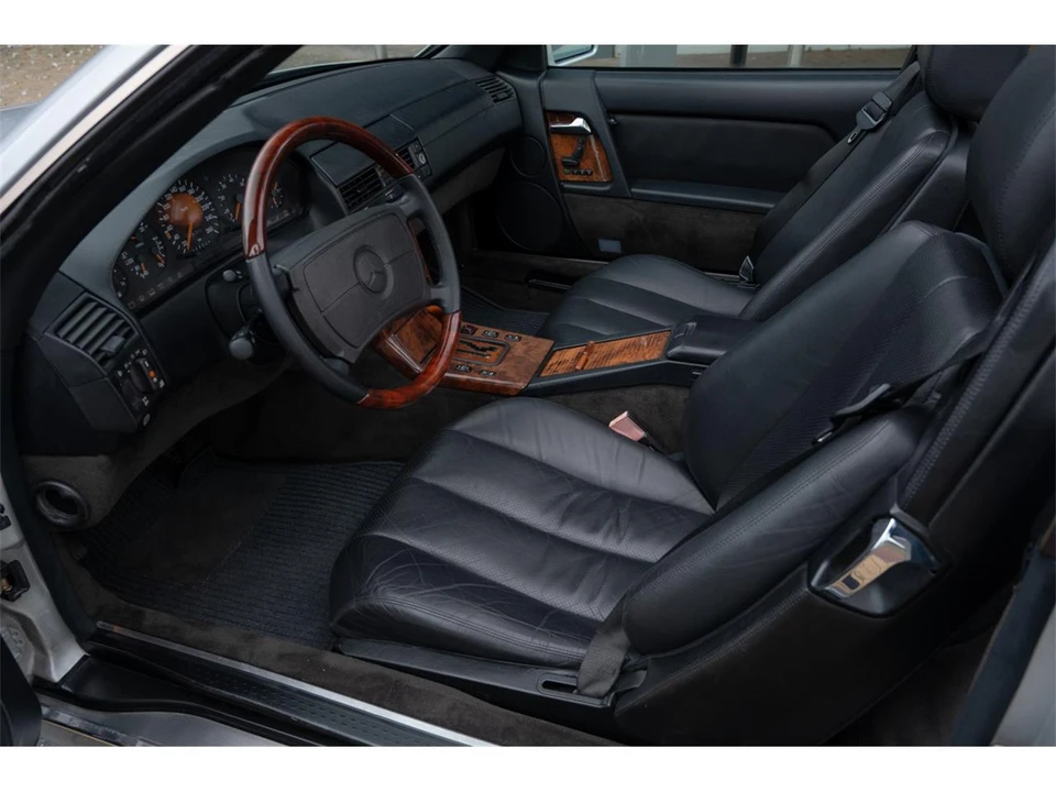 1990 Mercedes-Benz W126 S-Class Sedan - Image 6 of 9