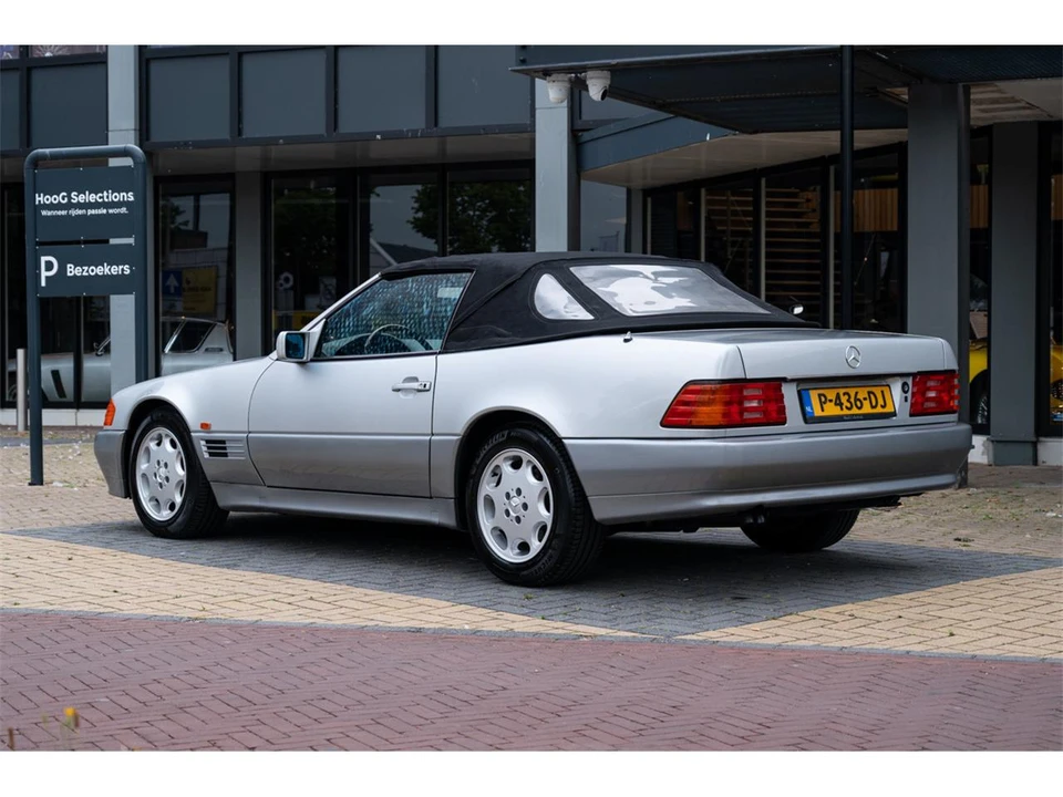 1990 Mercedes-Benz W126 S-Class Sedan - Image 4 of 9