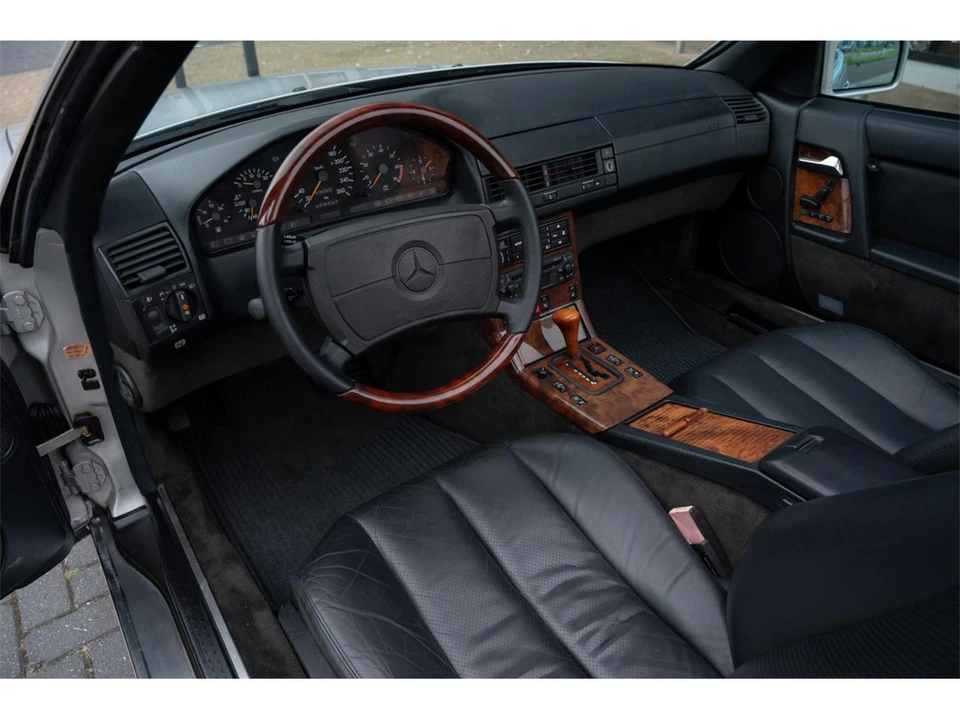 1990 Mercedes-Benz W126 S-Class Sedan - Image 5 of 9
