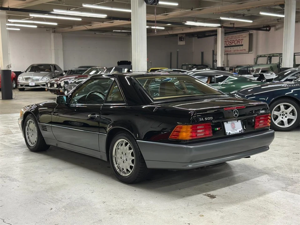 1990 Mercedes-Benz W126 S-Class Sedan - Image 8 of 31