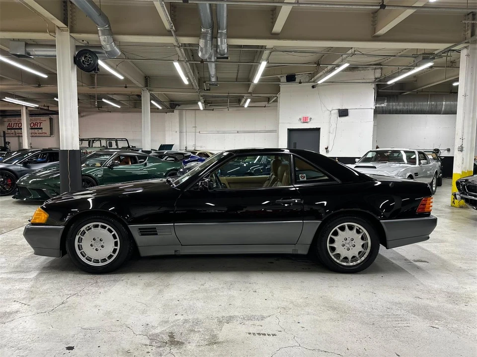 1990 Mercedes-Benz W126 S-Class Sedan - Image 14 of 31