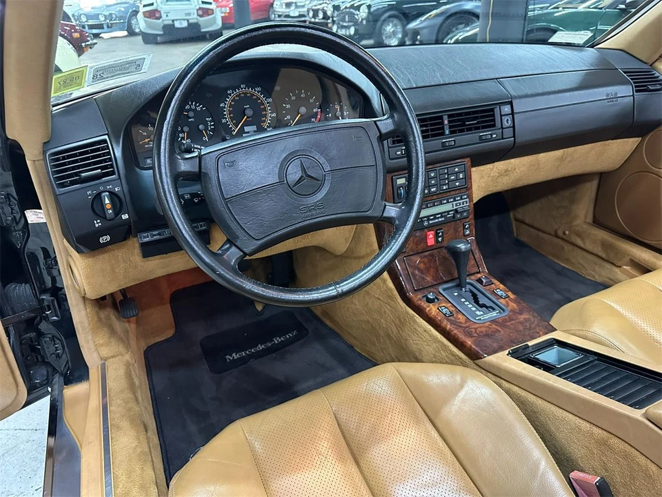 1990 Mercedes-Benz W126 S-Class Sedan - Image 20 of 31