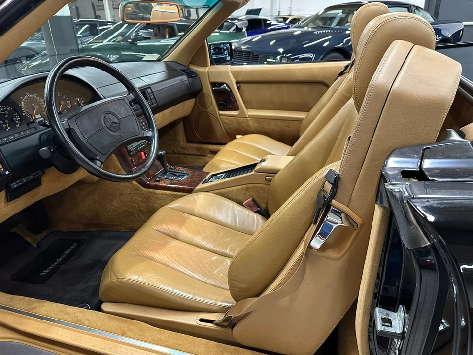 1990 Mercedes-Benz W126 S-Class Sedan - Image 17 of 31