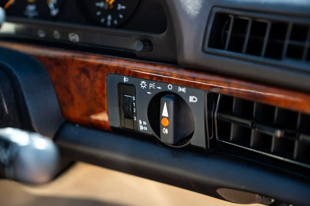 1990 Mercedes-Benz C126 S-Class Coupe - Image 30 of 30