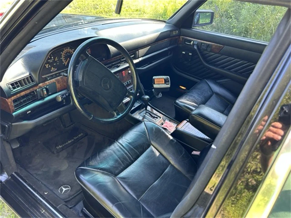 1990 Mercedes-Benz W126 S-Class Sedan - Image 9 of 10
