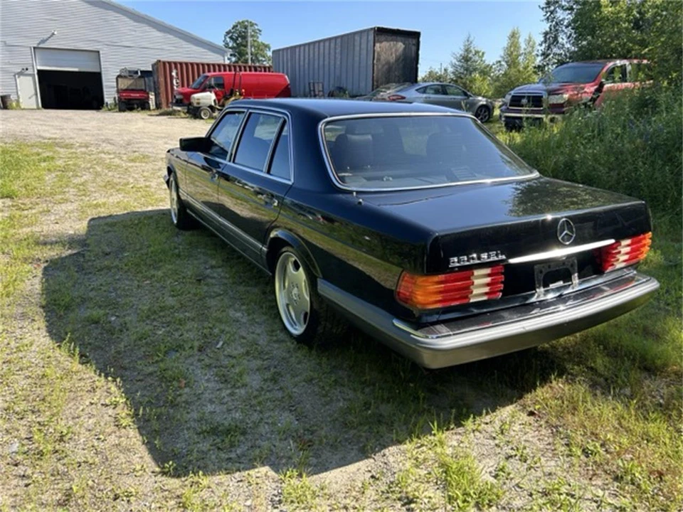 1990 Mercedes-Benz W126 S-Class Sedan - Image 8 of 10