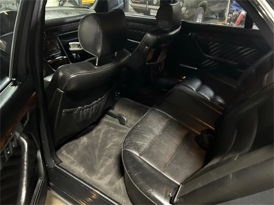 1990 Mercedes-Benz W126 S-Class Sedan - Image 10 of 10