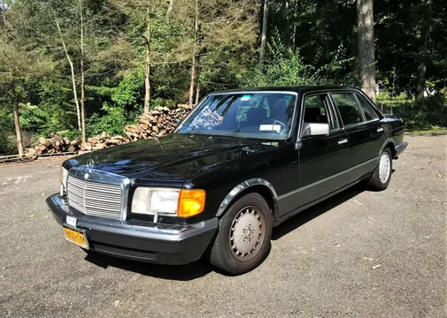 1990 Mercedes-Benz 560SEL