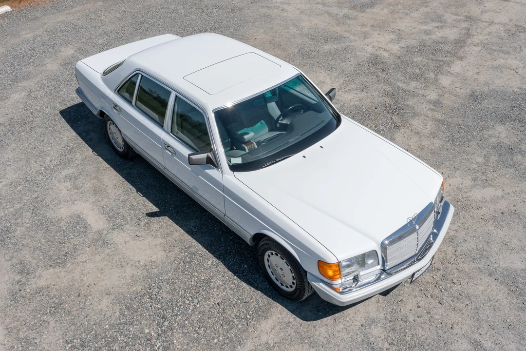 1990 Mercedes-Benz W126 S-Class Sedan - Image 10 of 31