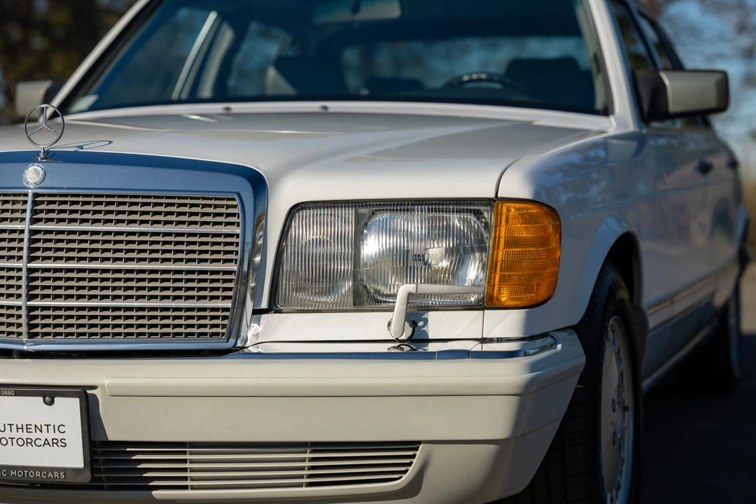 1990 Mercedes-Benz W126 S-Class Sedan - Image 23 of 31