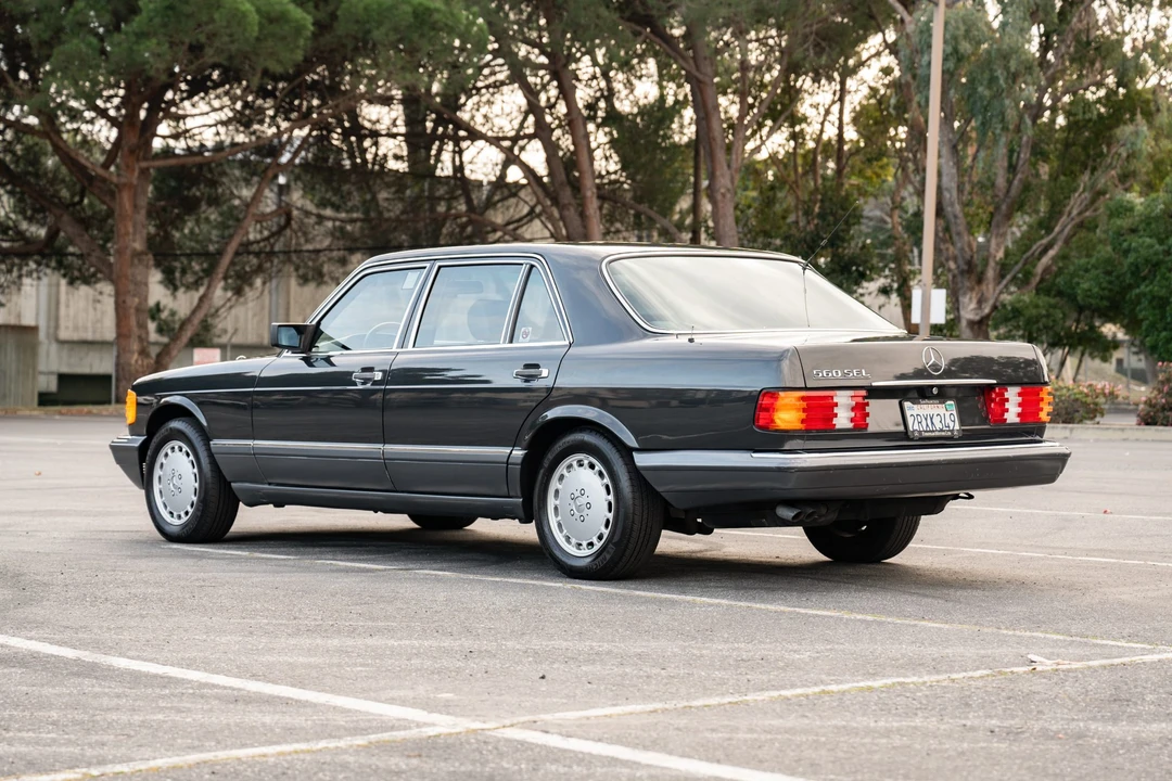 1990 Mercedes-Benz W126 S-Class Sedan - Image 6 of 31