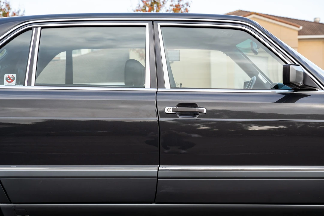 1990 Mercedes-Benz W126 S-Class Sedan - Image 17 of 31