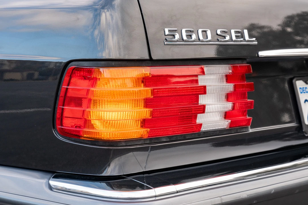 1990 Mercedes-Benz W126 S-Class Sedan - Image 26 of 31