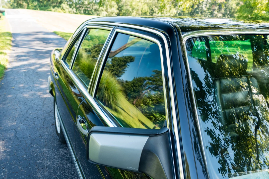 1990 Mercedes-Benz W126 S-Class Sedan - Image 22 of 31