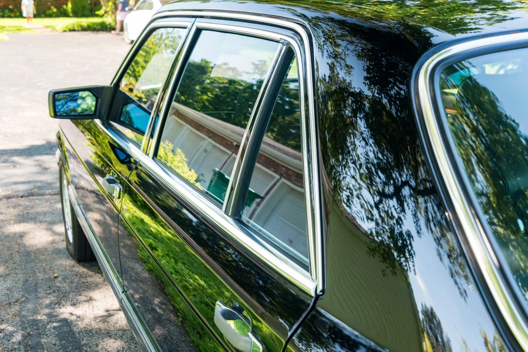 1990 Mercedes-Benz W126 S-Class Sedan - Image 29 of 31